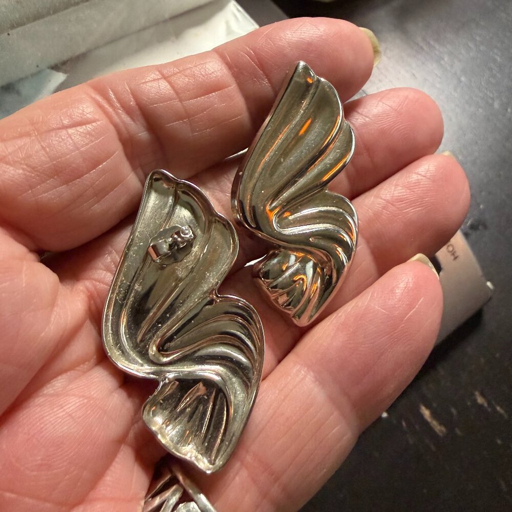 Silver Ribbon Earrings - Picture 2 of 3